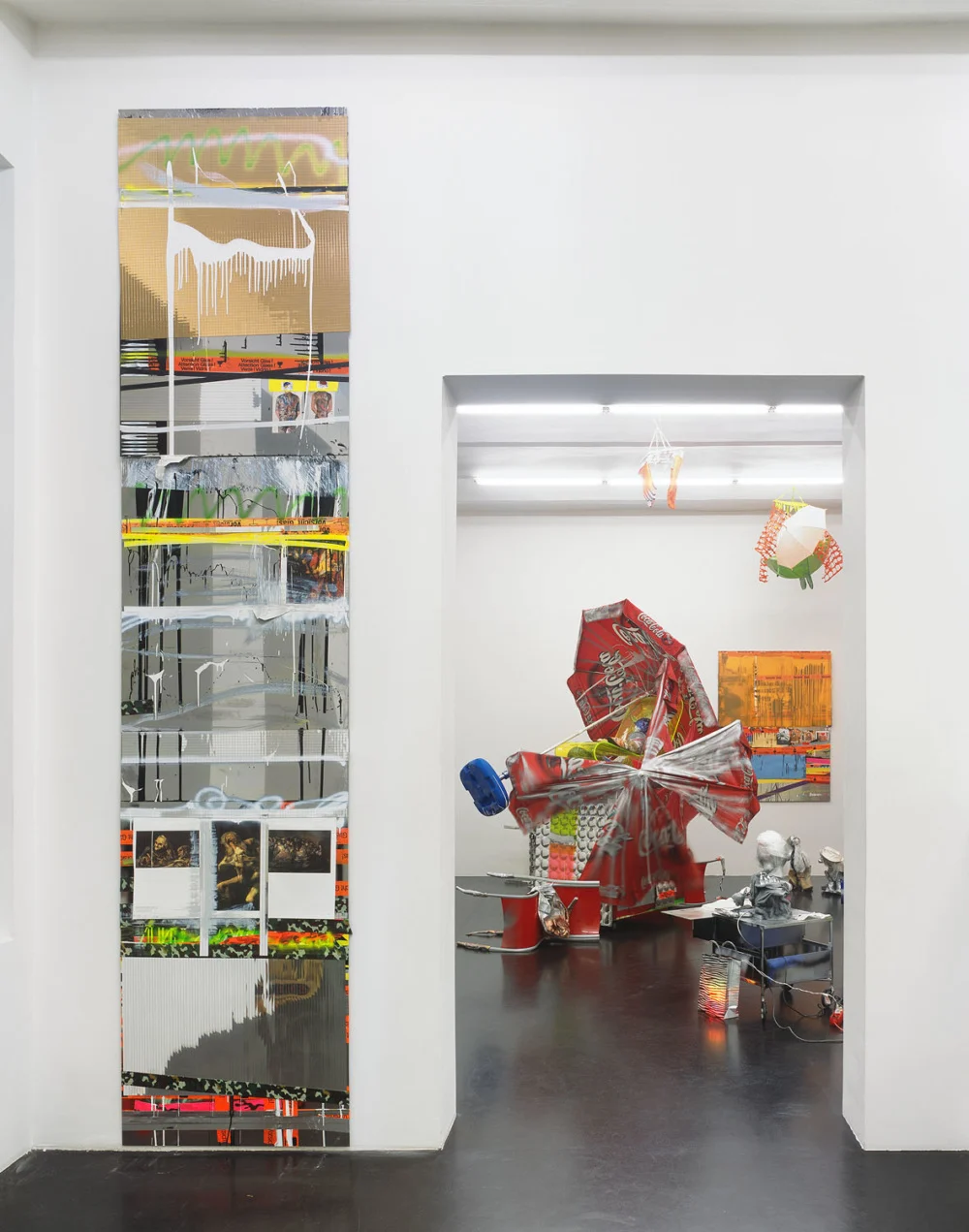 Kinder filmen — Isa Genzken — Exhibitions — Galerie Buchholz — Image 04