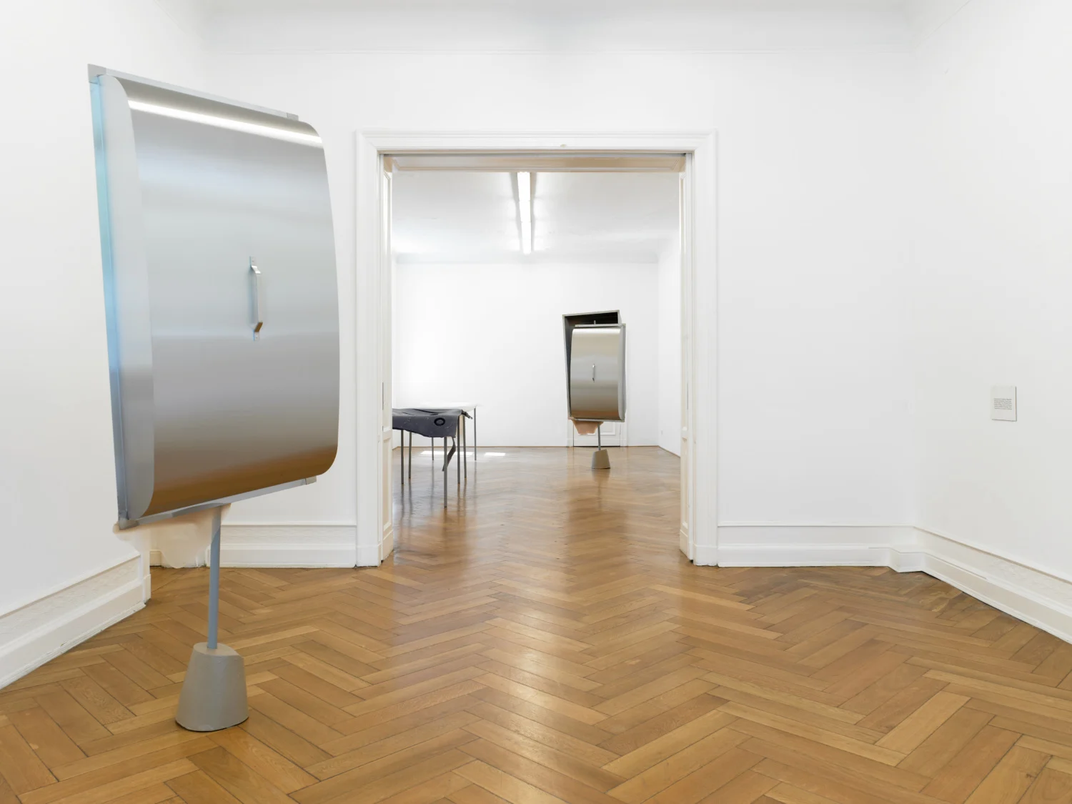 Formage de tête — Nairy Baghramian — Exhibitions — Galerie Buchholz — Image 04