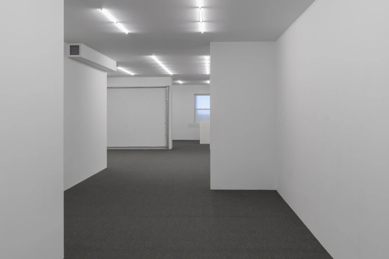 THE CLIP-ON METHOD — Cady Noland — Exhibitions — Galerie Buchholz — Image 04